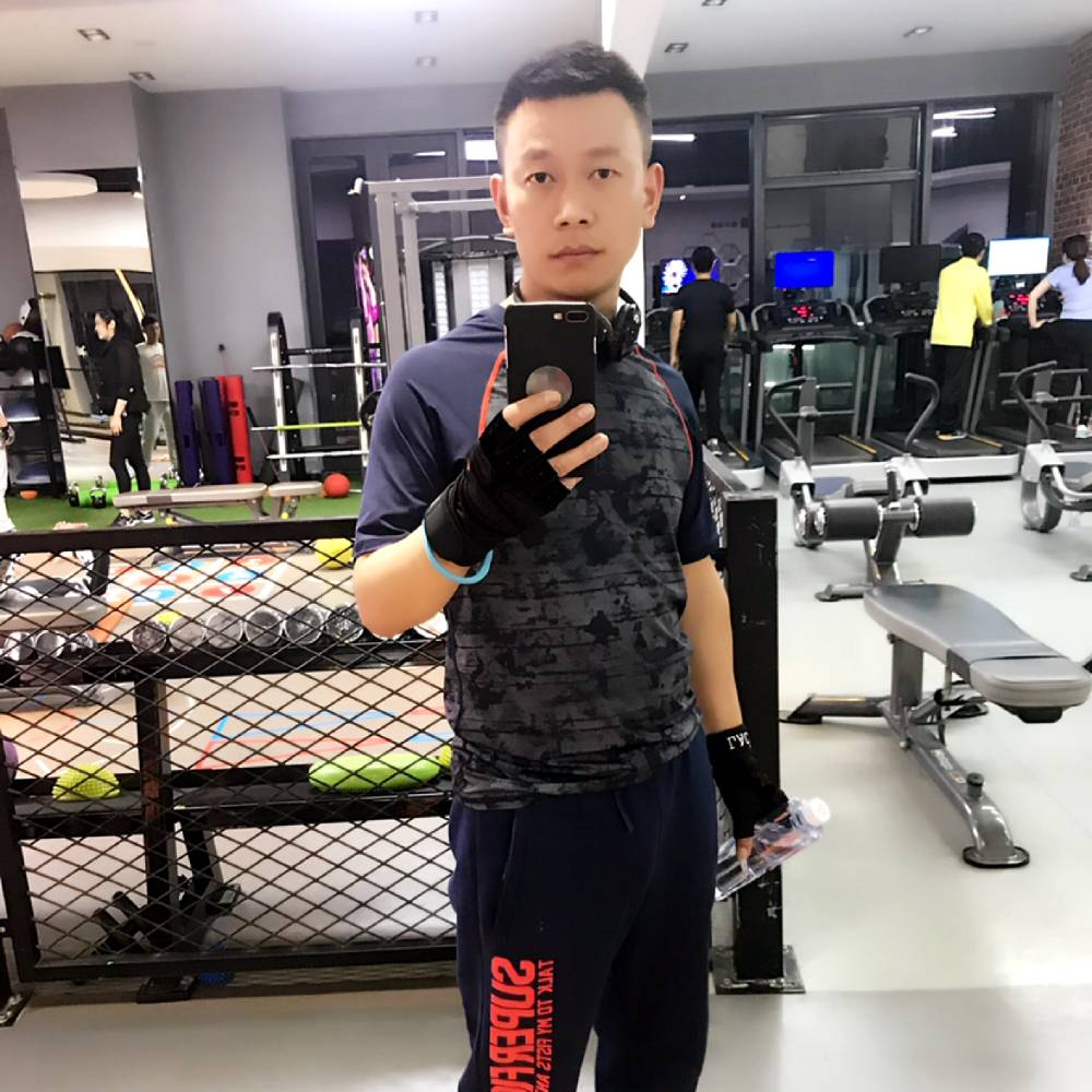 枕头笑如意的照片