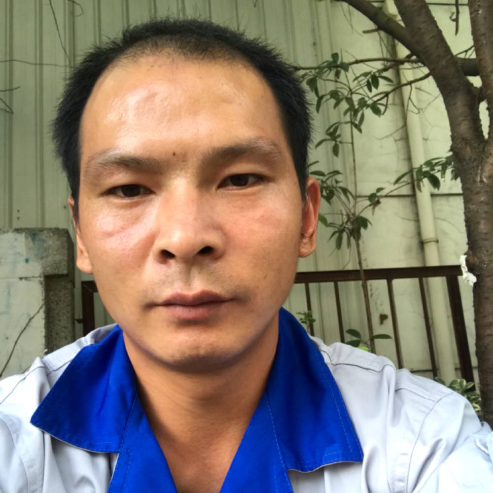 怡然爱奇异果的照片