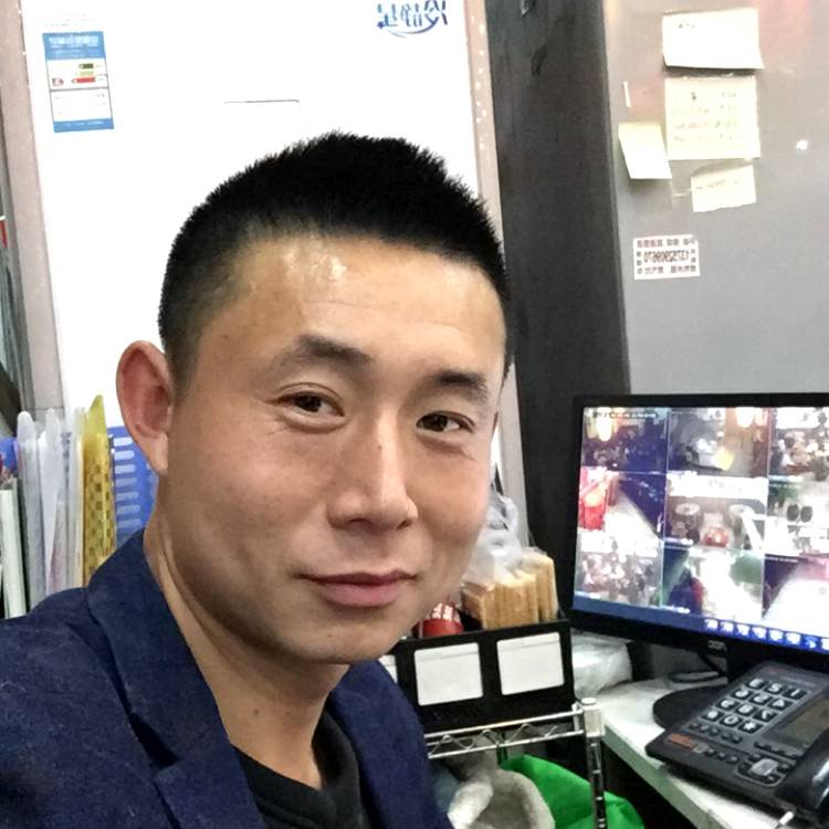 眼睛柔弱的照片