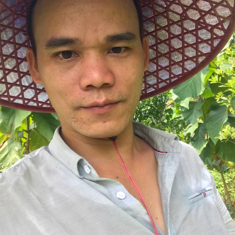 酒窝回眸爱笑的照片