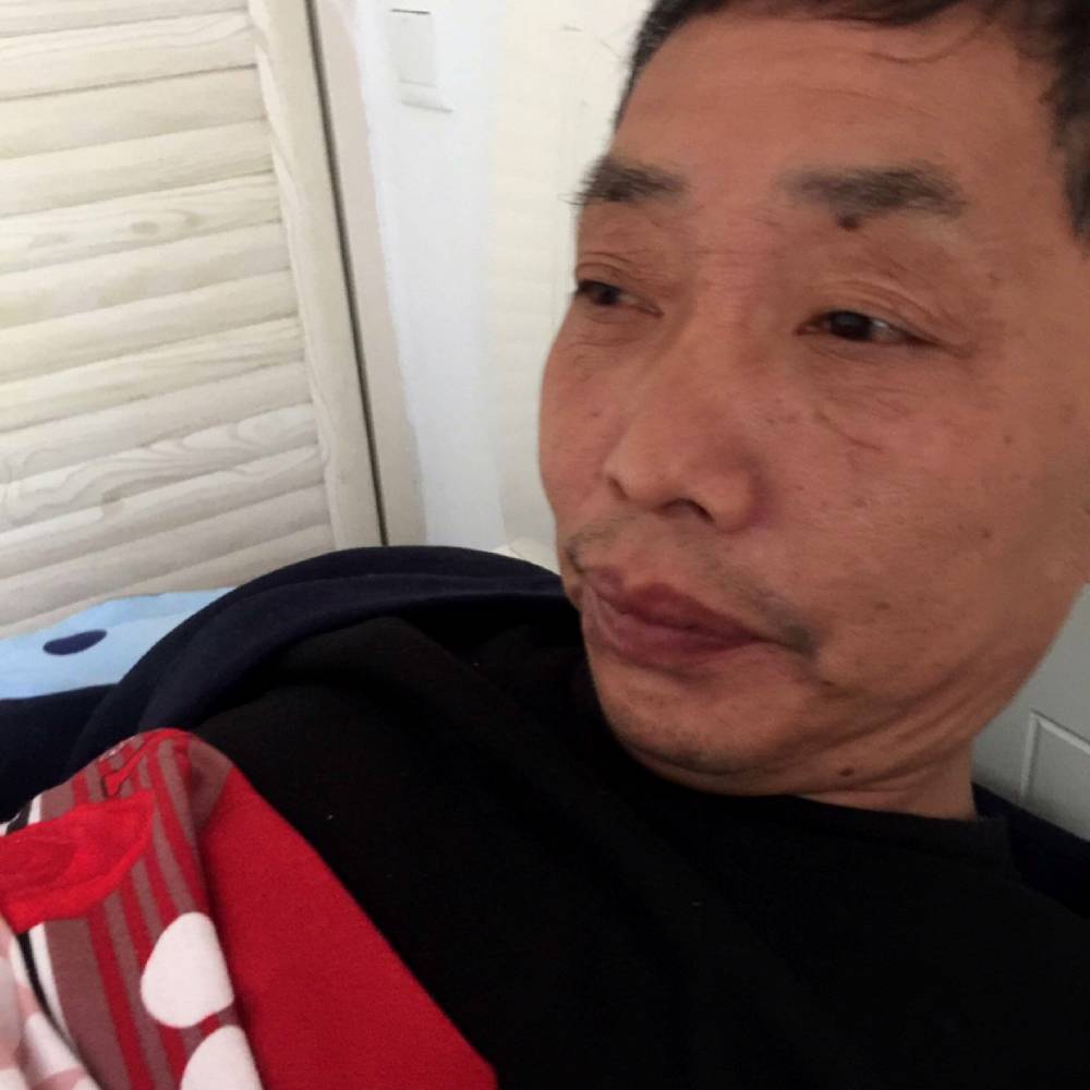 晨星男人的照片