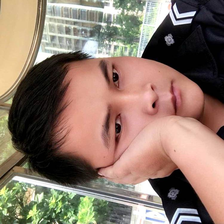 路灯忧伤的照片