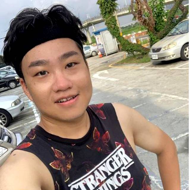 朴素蹁跹烤鸡的照片