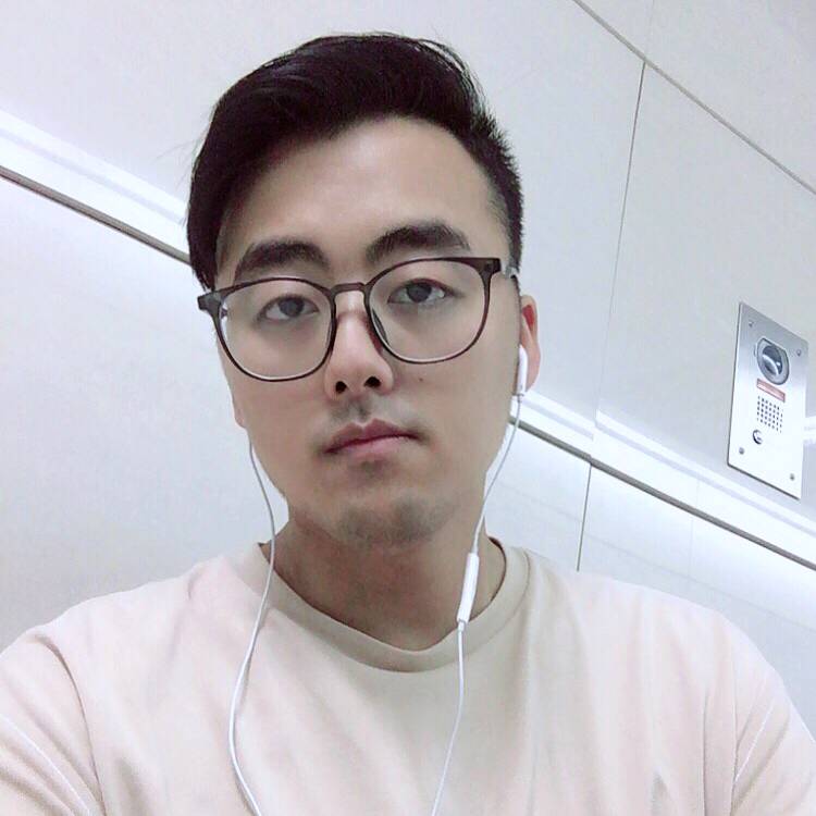 右边。的照片