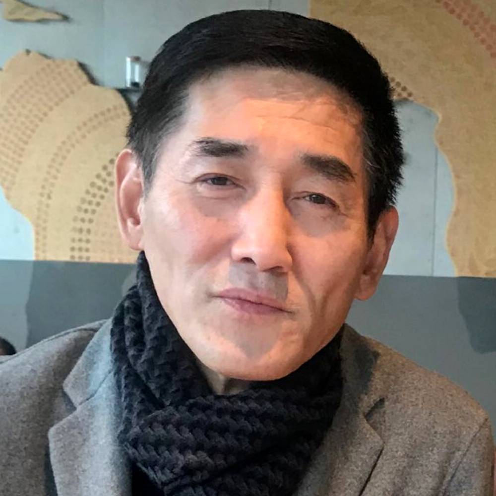 活力等待醉月的照片