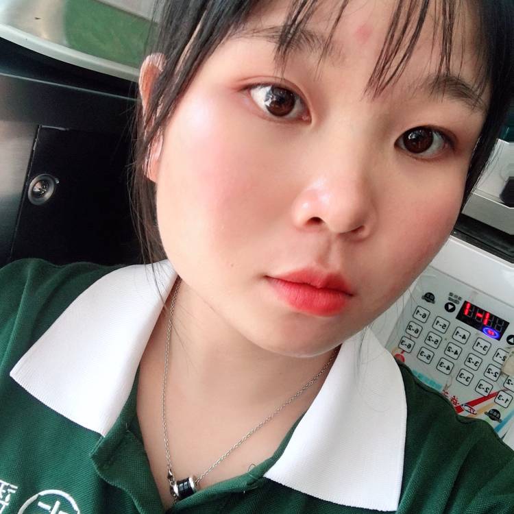 香蕉放弃仙人掌的照片