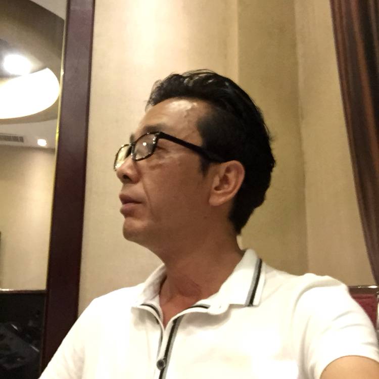 跃跃明的照片