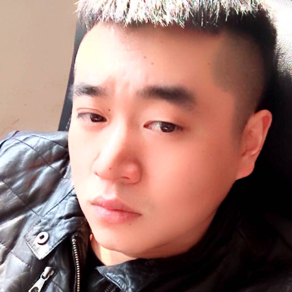 钢铁侠直男的照片
