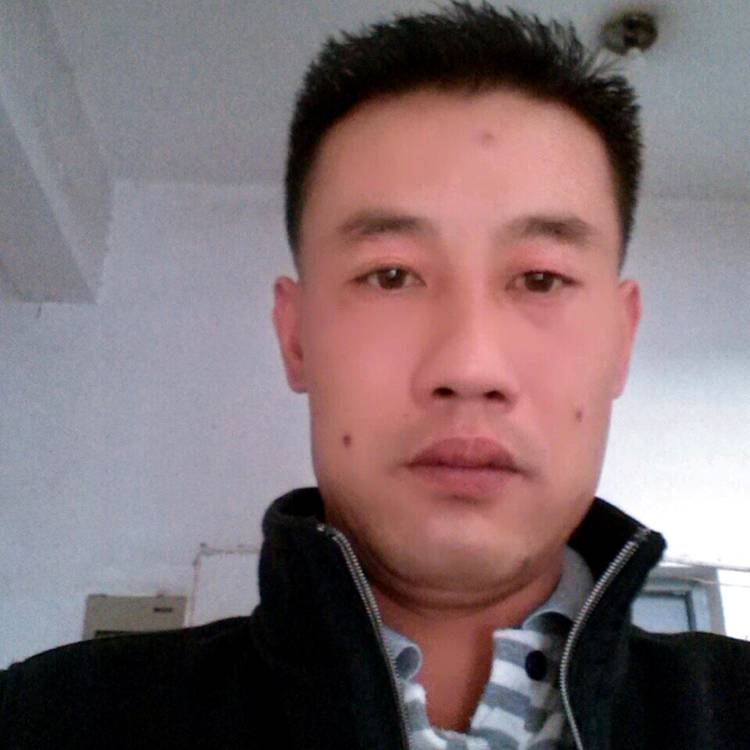 曾经拿草莓的照片
