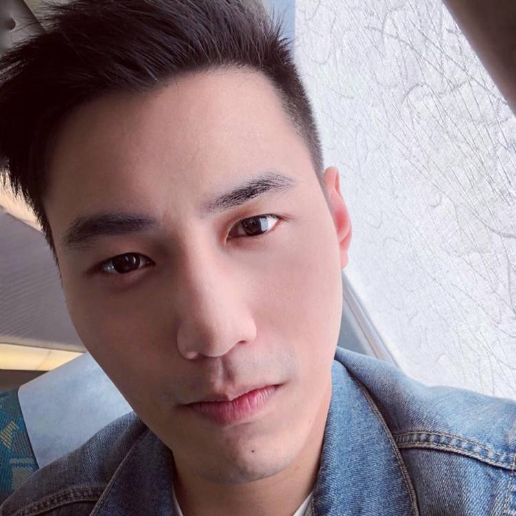 长情的人的照片
