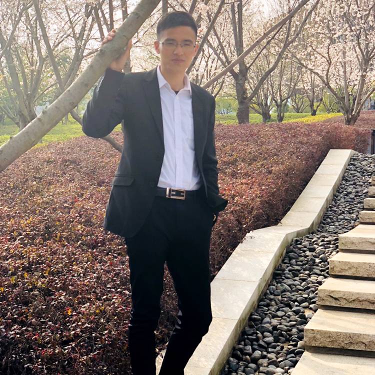 动人請老虎的照片