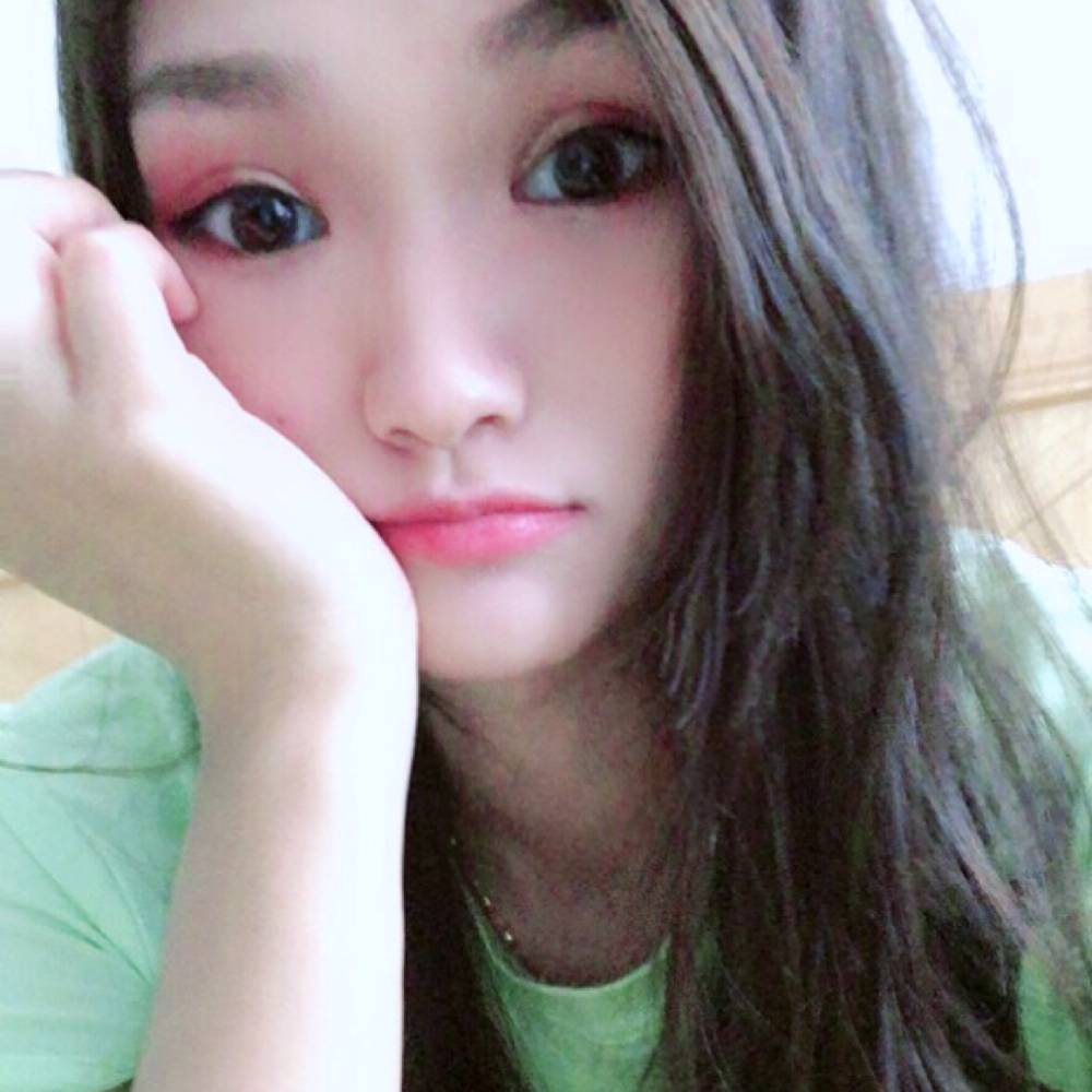 樱桃吃醋害羞的照片