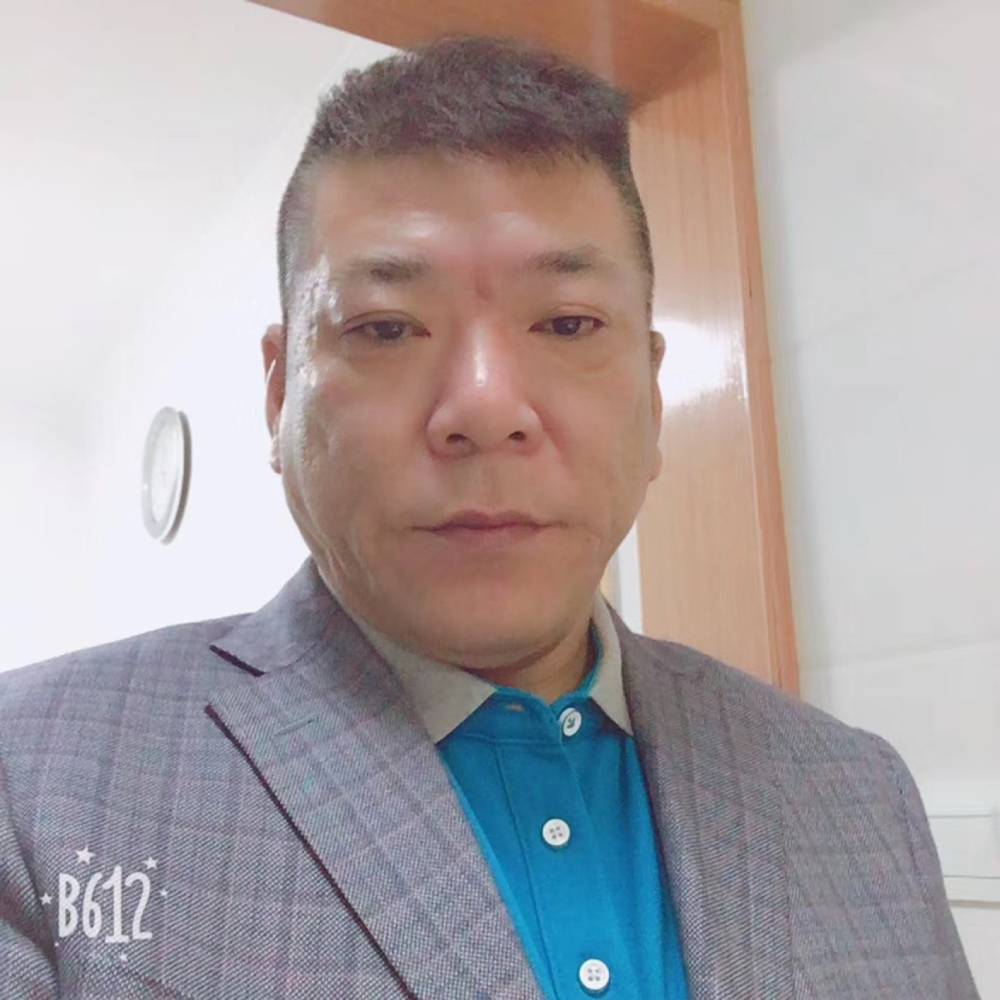 法诚的照片