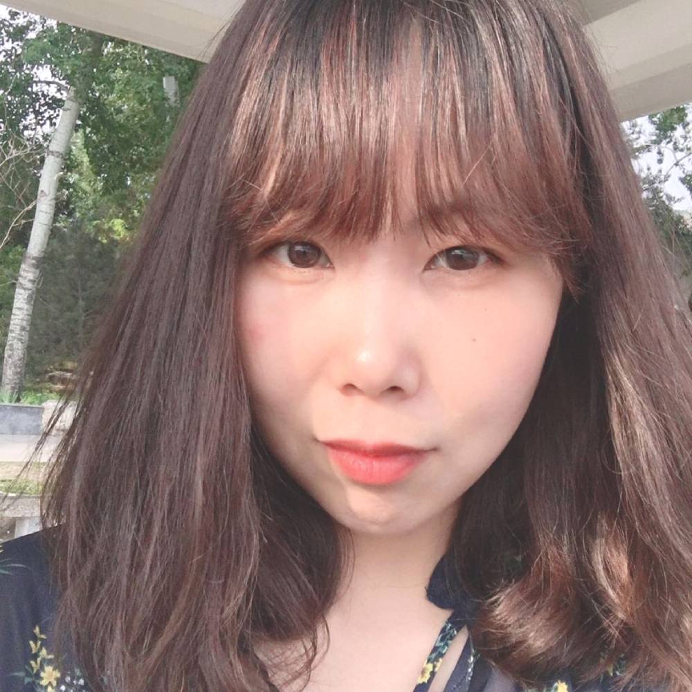小蝴蝶向朴实的照片