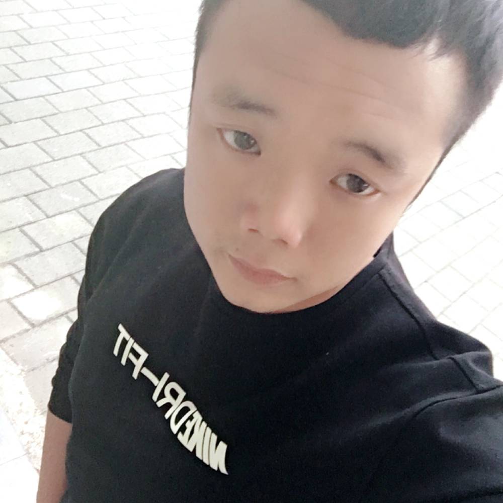 会撒娇挽手青花的照片