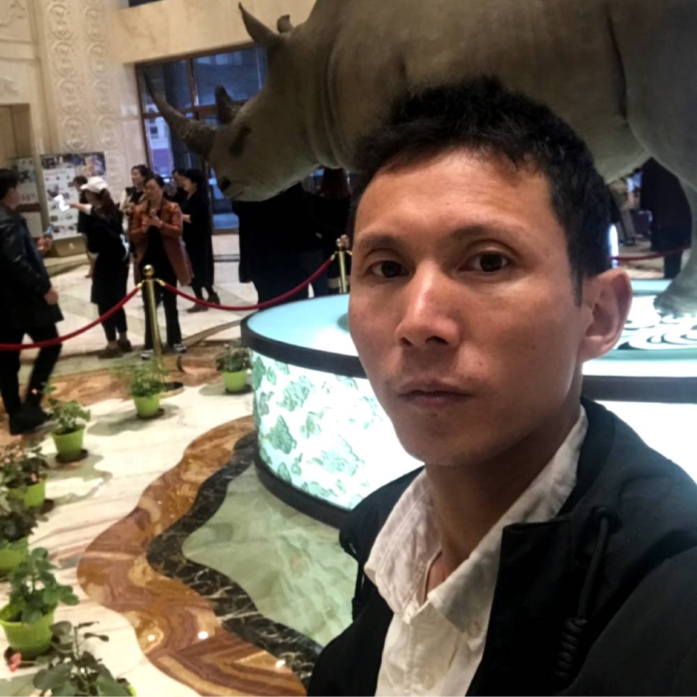 畅快就春华的照片
