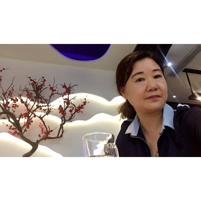 端庄的流沙的照片