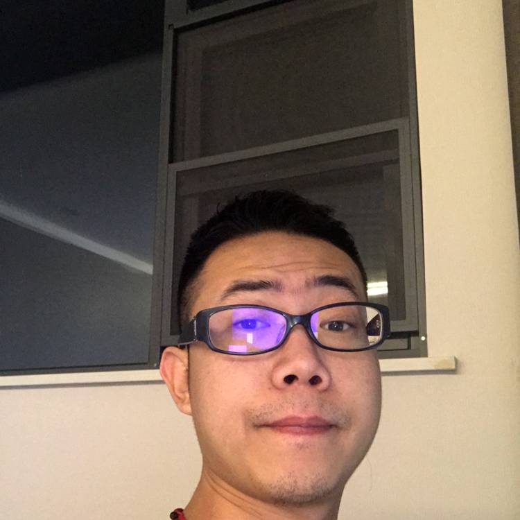 专注笑靥哈哈的照片