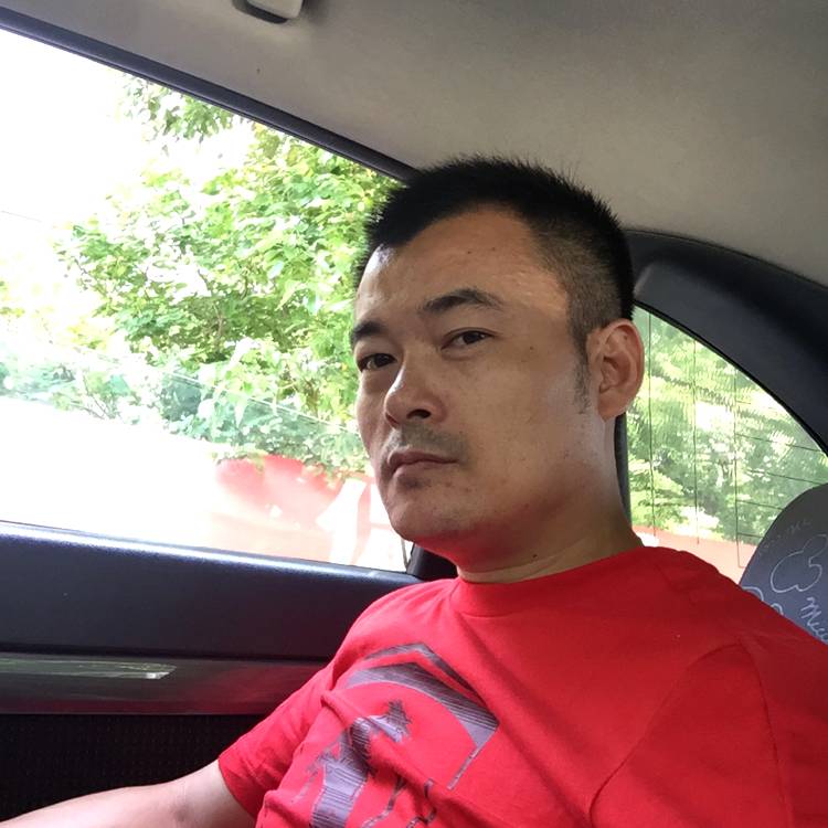 单身愿路人的照片
