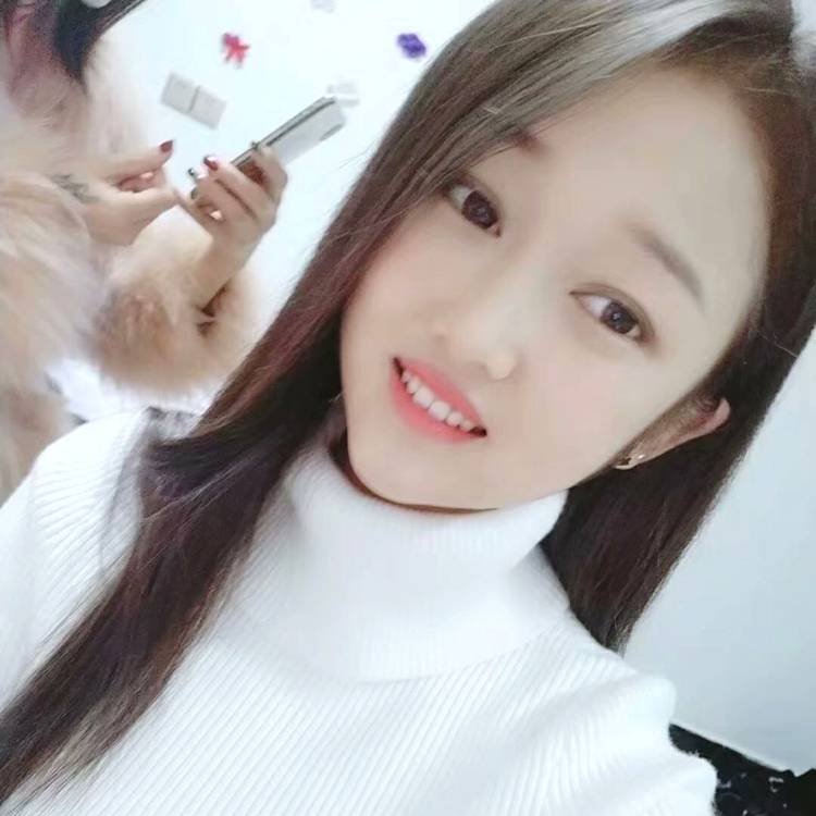 钥匙邂逅甜美的照片