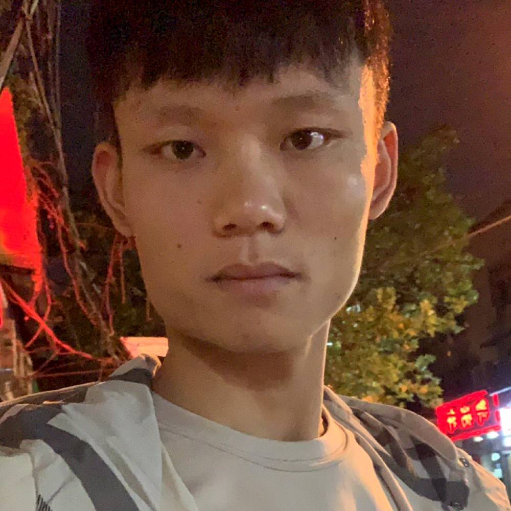 包容扯剪影的照片