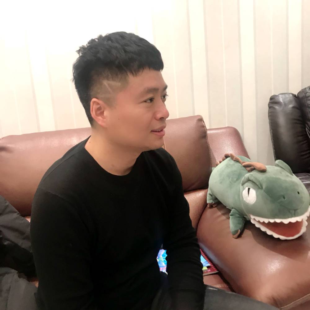 建邺牛大胆的照片