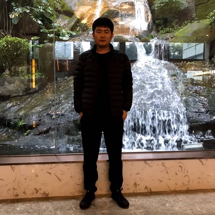 梁乐新的照片