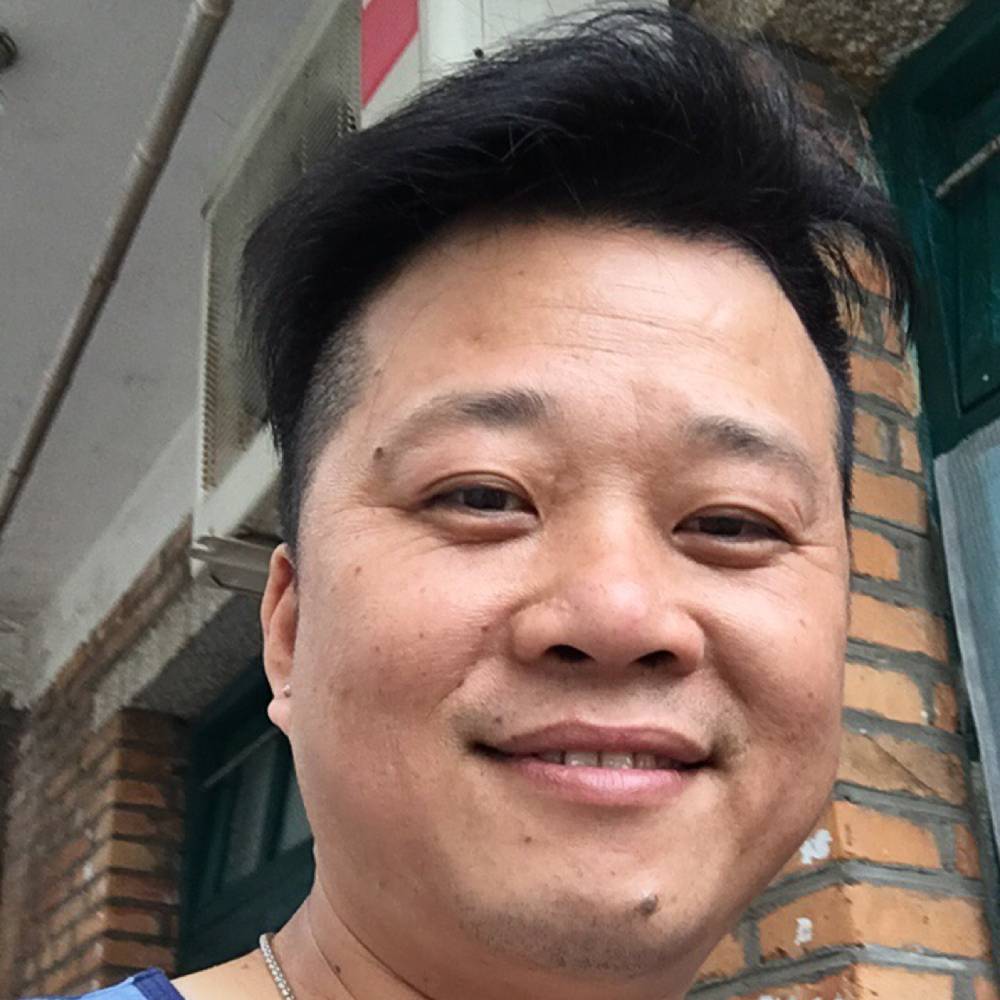 一张床的照片