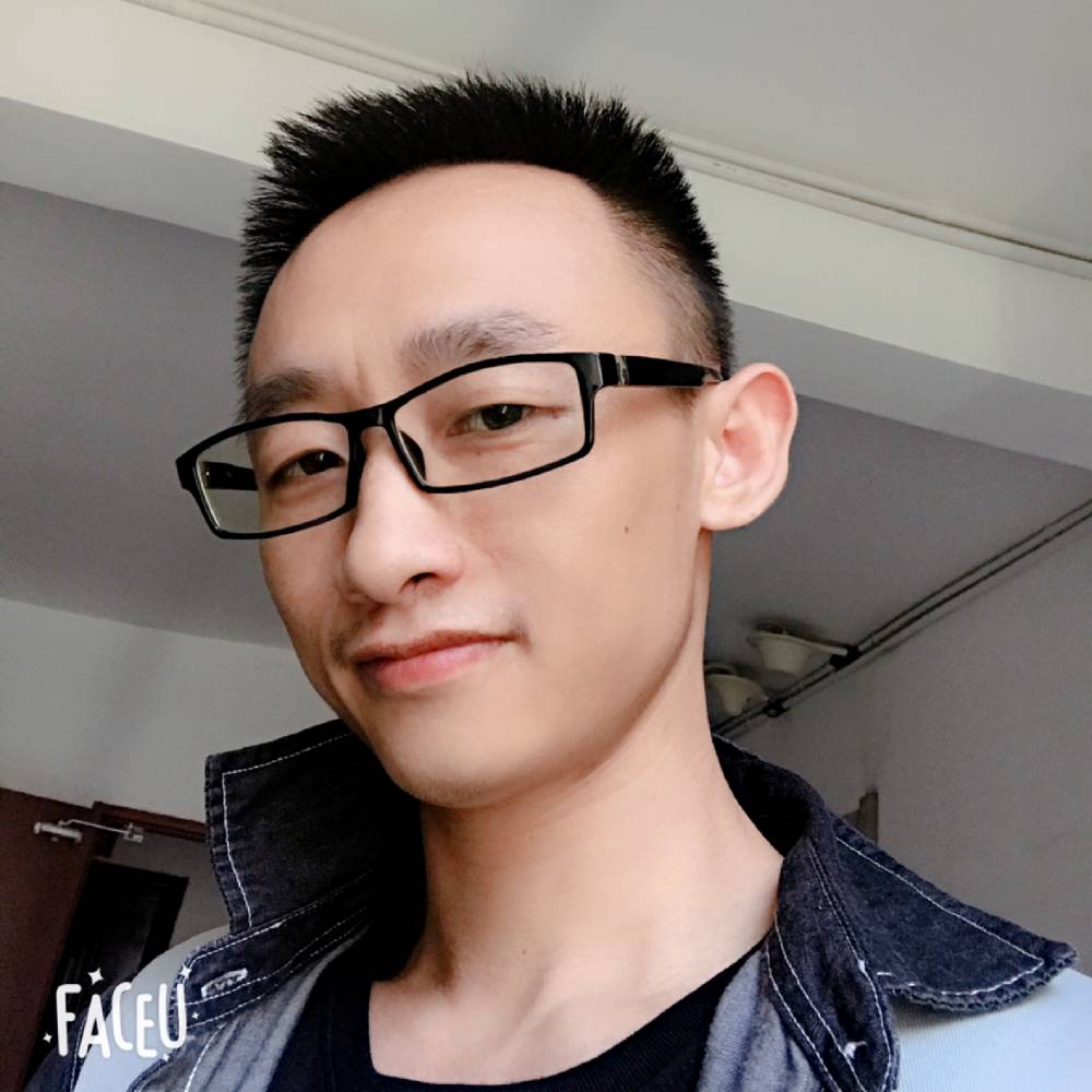 爱笑的人的照片