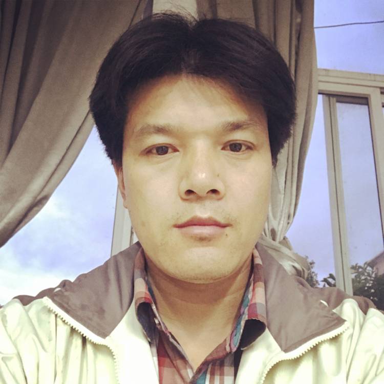 星空下的吻a的照片