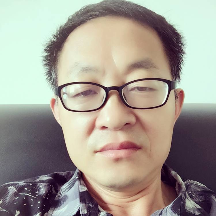期待彩色的照片