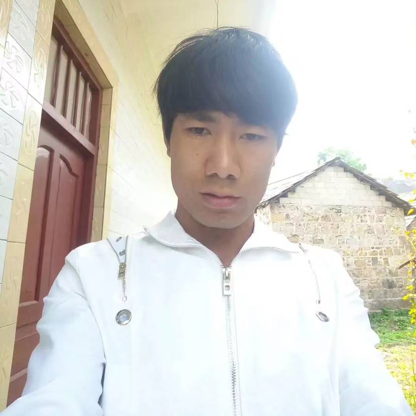 小蘑菇泪了寒冷的照片