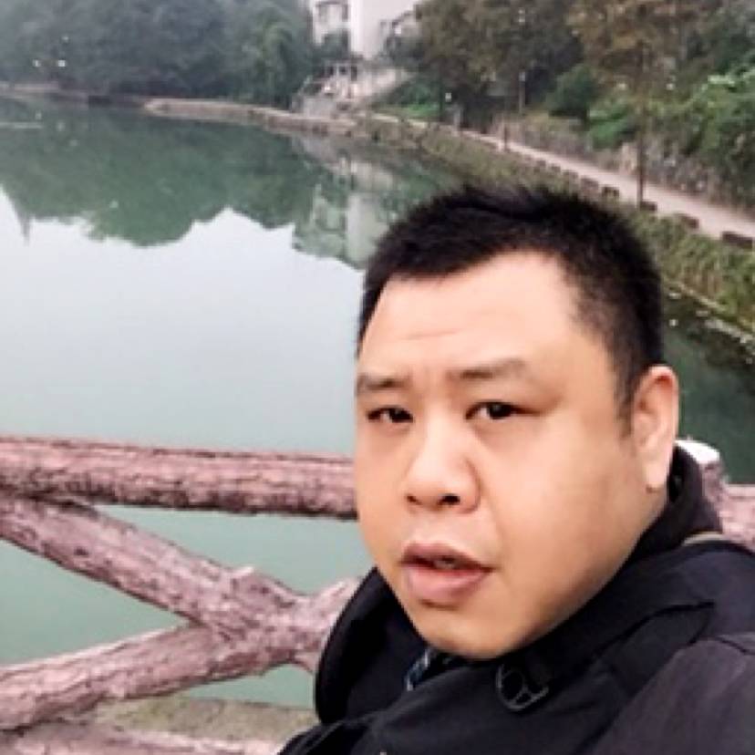 可靠的钱钱的照片