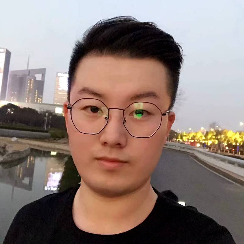陆少鹏的照片