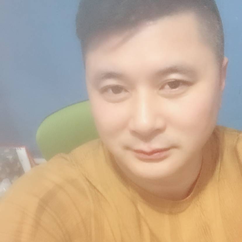 方禹的照片