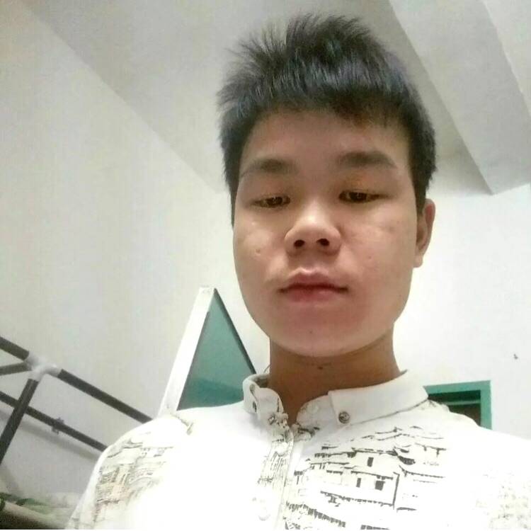 红了脸的晚霞的照片