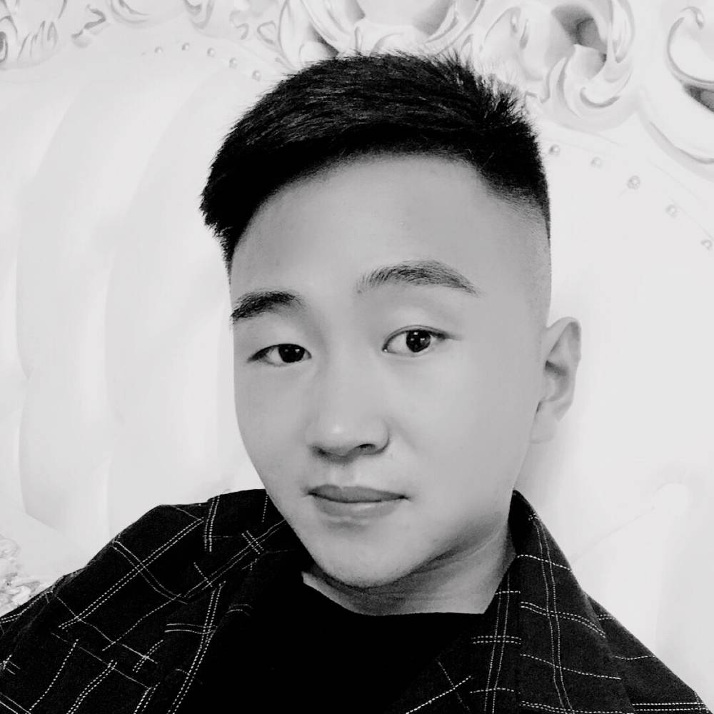 董一晨的照片