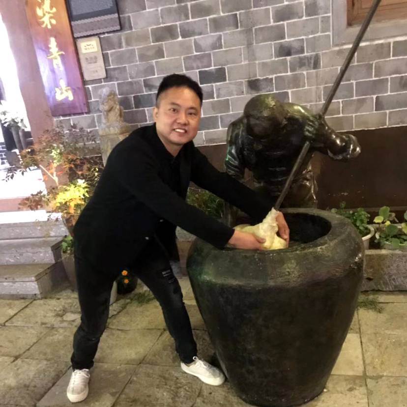 爰上狼的羊的照片