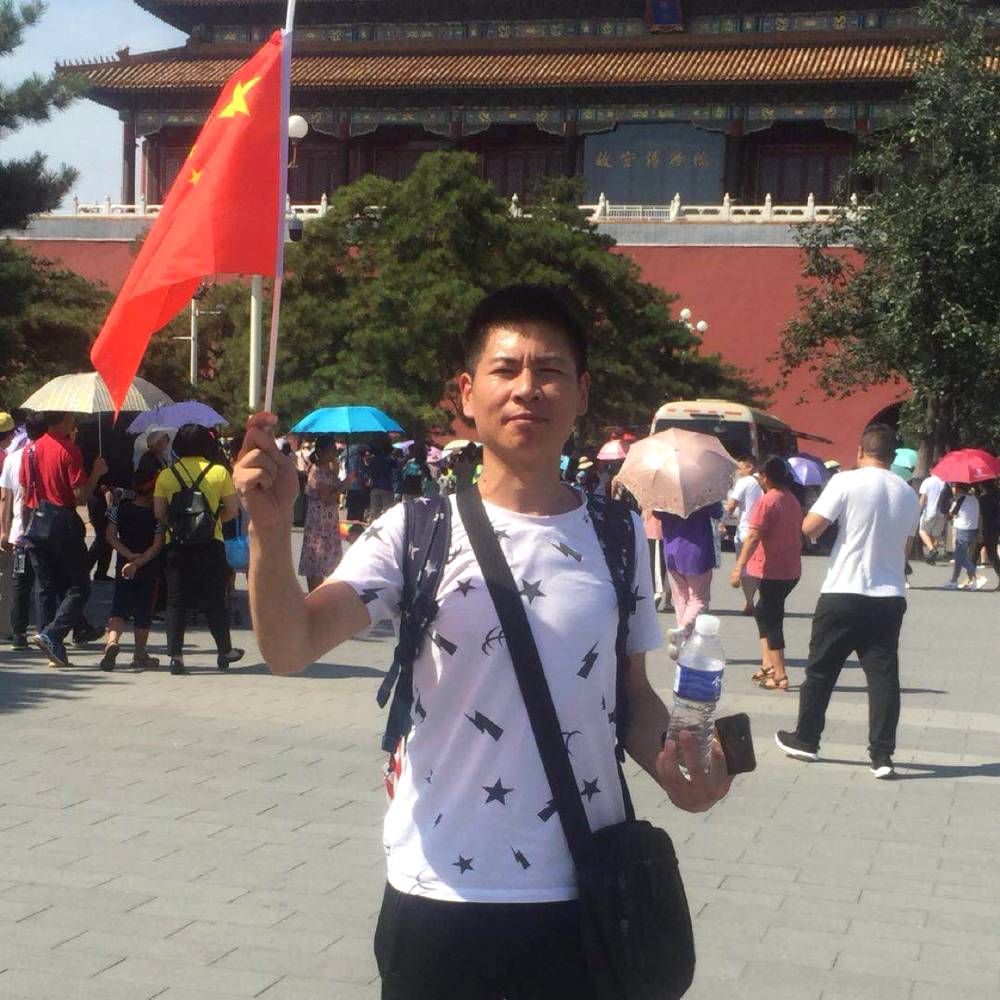 尼古拉斯宋的照片