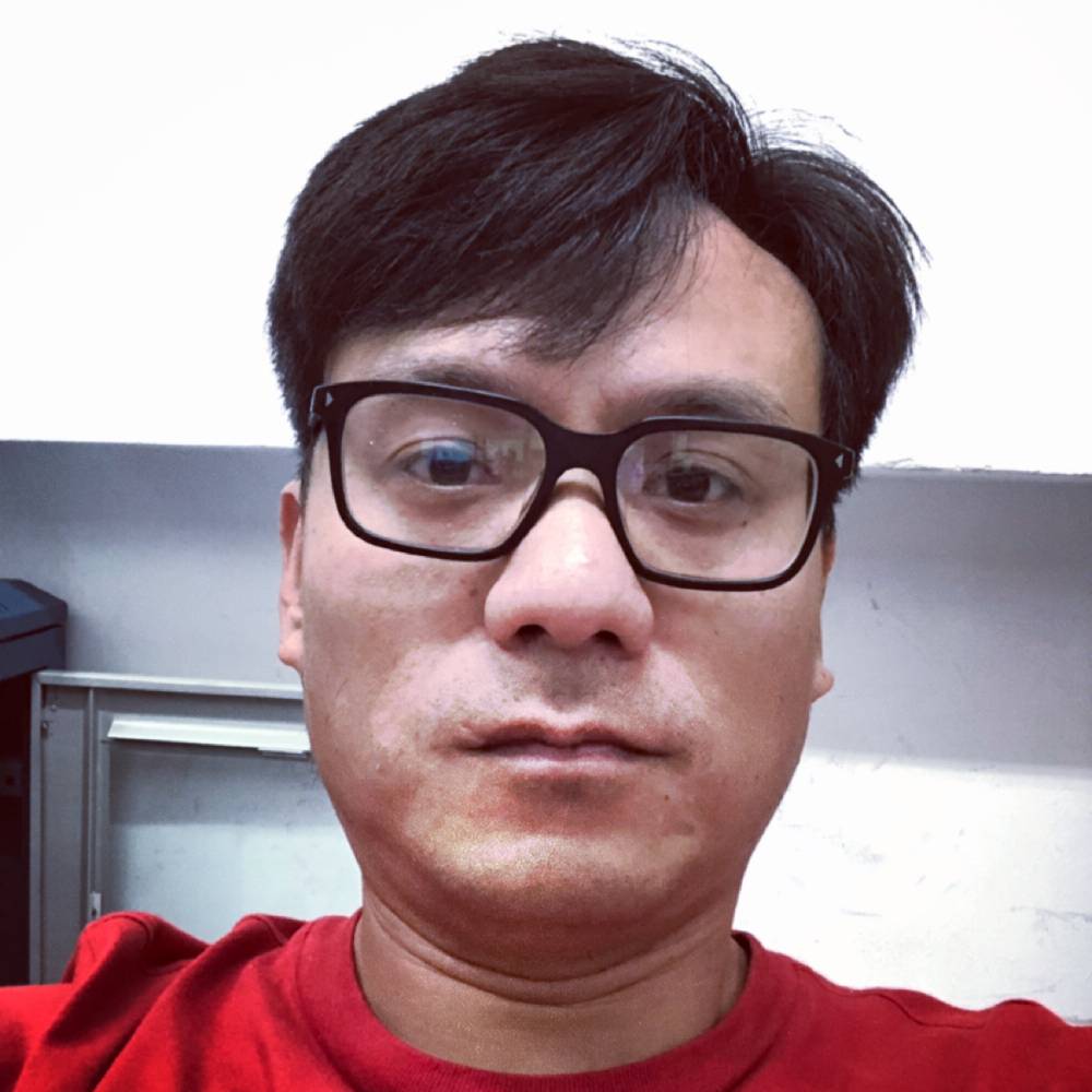 西装蹁跹大气的照片