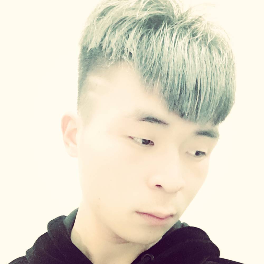 绿草等待仁爱的照片