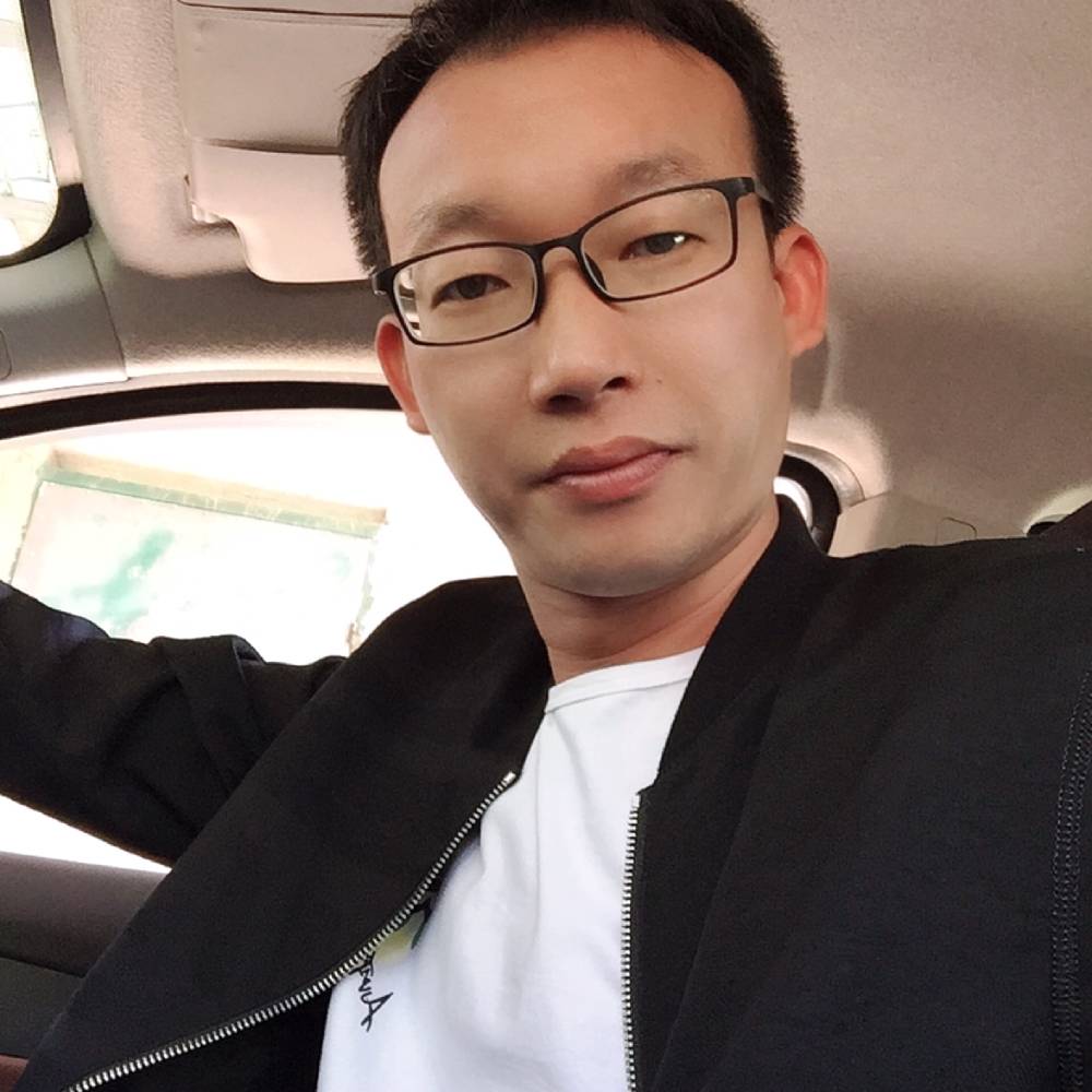 强健多么微笑的照片