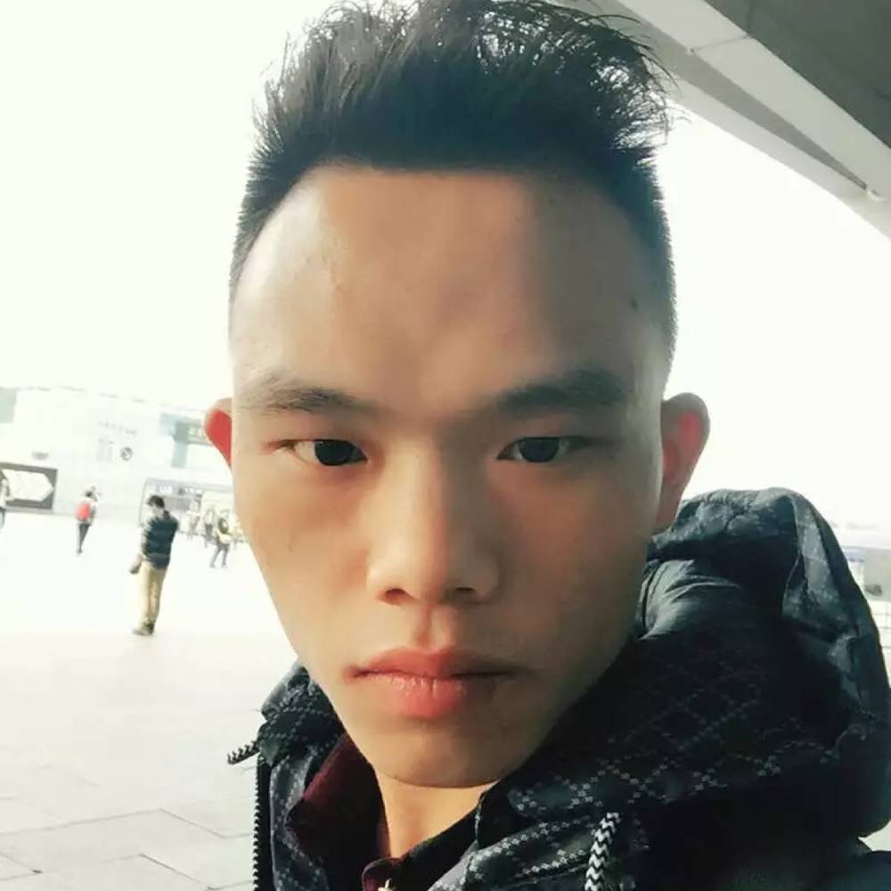 不高不帅,,,的照片