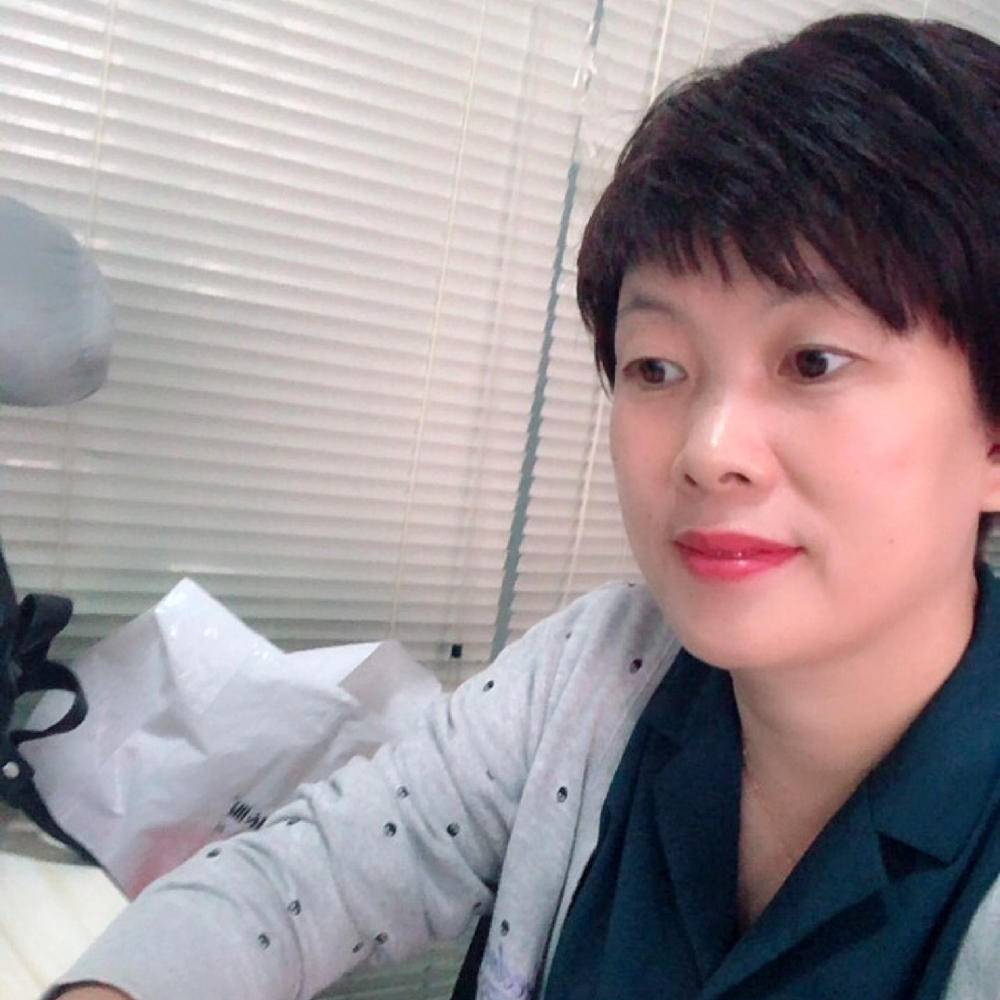 妮儿(何姐)的照片