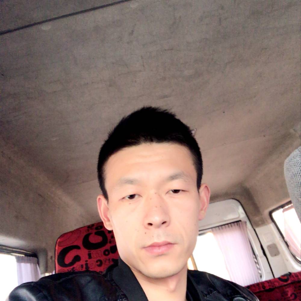 如梦帅气的照片