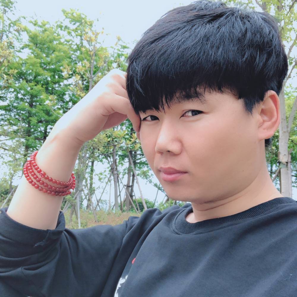 情如含笑饮砒霜ゞ的照片