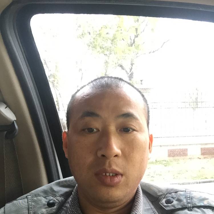 周巧明的照片