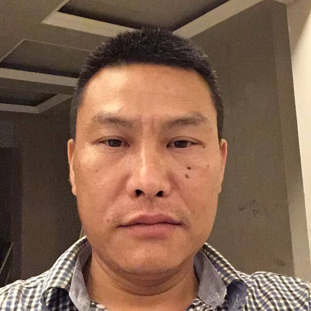 山城黑叔的照片
