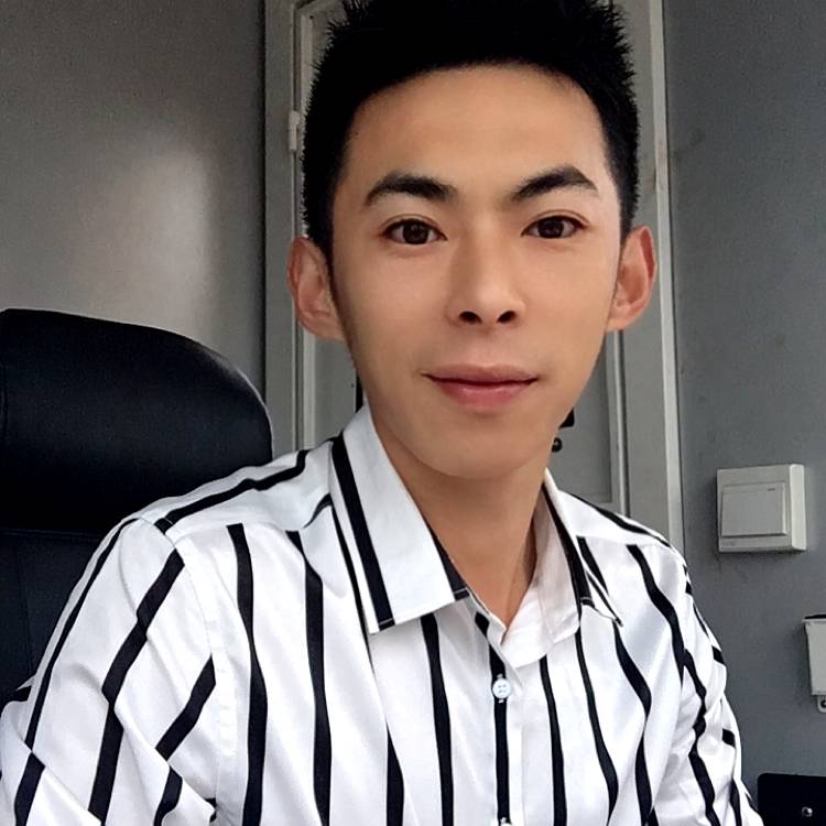 歪歪at的照片