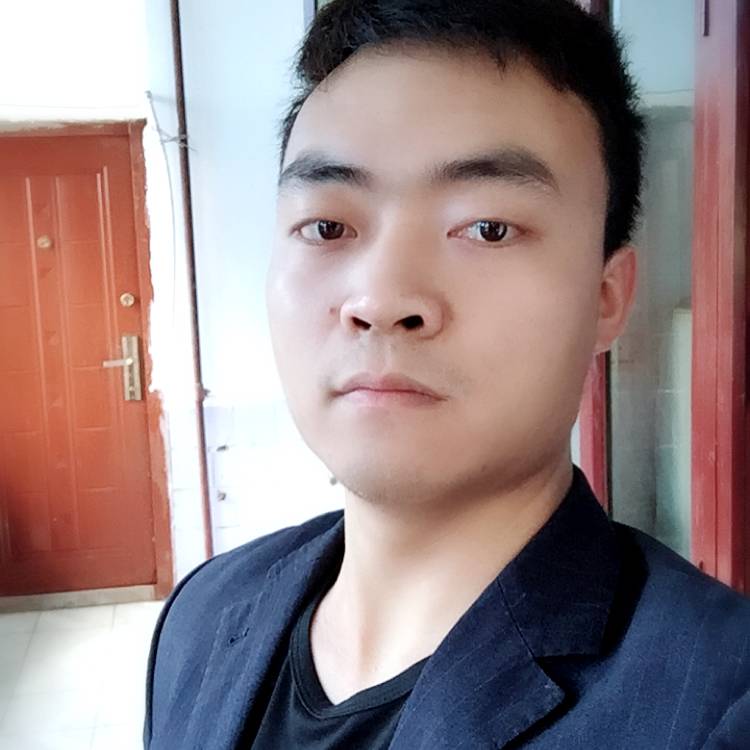 躲猫猫的攀的照片